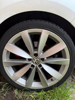 VW 5x112 R19 - 4