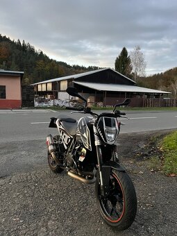 KTM Duke 690 - 4