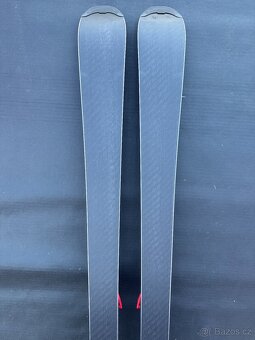 Juniorské lyže ATOMIC Redster J4 150 cm - 4