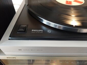 Gramofon Philips GA 222 - 4