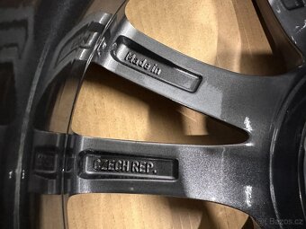 original Mercedes Benz r18 CLS C257 W257 A2574010800 - 4