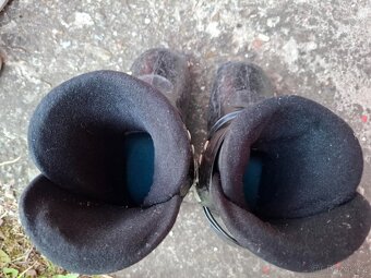 Prodám dětské lyžáky(přeskáče) Rossignol vel.18,5 - 4