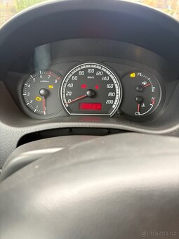 Suzuki Swift 1,3 67,5kw 2006 - 4