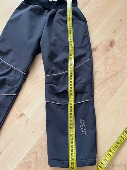 Softshellové jarní podzimní kalhoty 104/110 - 4