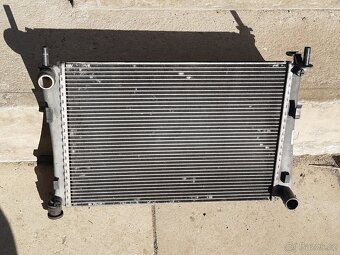 Ford Fusion chladic - 4