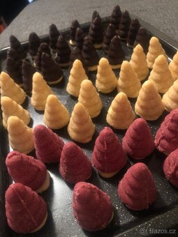 Vánoční cukroví - pouze máslo a domácí ostružinová marmeláda - 4