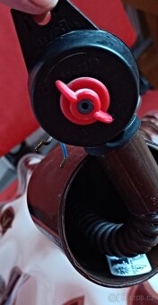 Prodám levně lustr. Plast béžovo/hnědý. - 4