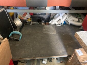 Sedačka + přepážka do nákladového prostoru - 4