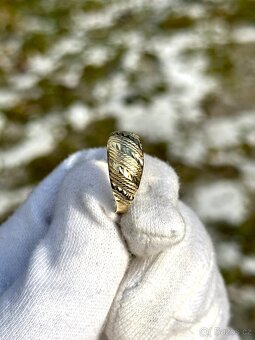 Zlatý prsten 1,22g - 4