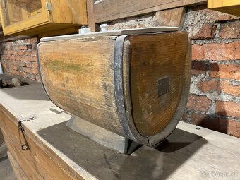 Starožitná dřevěná máselnice - 4