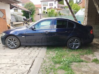 BMW E90 320D - 4