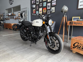 Royal Enfield, HuNTeR 350 Dapper White - 4