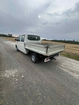 VW Transportér T5 6míst - 4