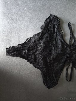 Černé krajkové body - 4