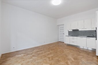 Prodej 2+kk v blízkosti metra C - 4