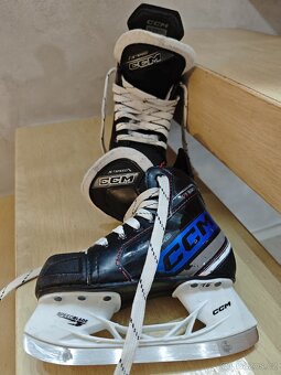 Hokejové brusle CCM jetspeed FT 680 vel 29,5 - 4