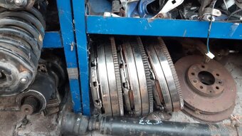 mazda 6 díly motoru RF7J - R2AA - 4