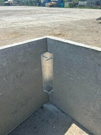 VYVÝŠENÝ ZÁHON z betonových desek volně stojící bez kopání d - 4