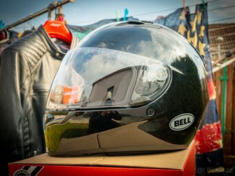 HELMA NA MOTORKU BELL - TOP - 4