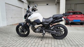 Yamaha MT-03 rok 2008 - 4