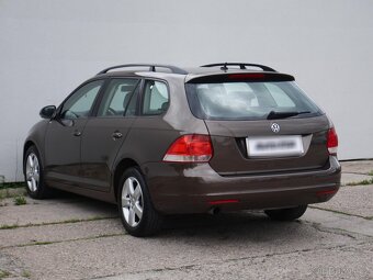 Volkswagen Golf 1.6TDi , 77 kW nafta, 2011 - 4