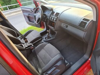 VW Touran - 4