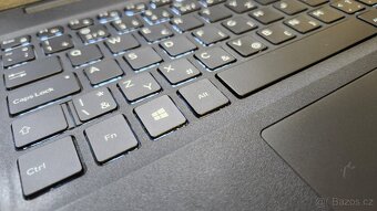Dell Latitude 3500 - 4