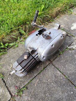 Motor Jawa 555 - 4