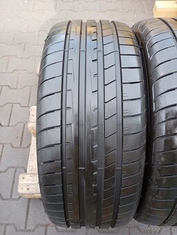 245/45/18 zánovní letní pneu goodyear - 4