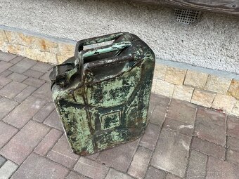 Plechový sud 200 l + ruční pumpa + kanystr 20 l - 4