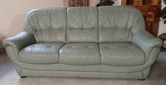 Kožená, sedací souprava 3+2+1+taburet. - 4