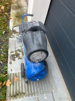 Dvoupístový olejový kompresor Scheppach HC 53 DC - 4