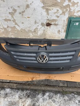 Prodám přední nárazník VW caddy 1t1 2006 - 4