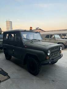 UAZ 31512 UAZ 469 UAZ HUNTER - 4