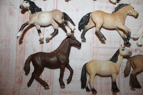 Figurky koní Schleich IV - 4