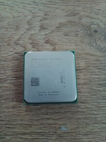 základní deska + CPU (FM2A68M-DG3 + AMD athlon X4 840) - 4
