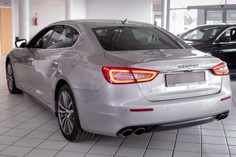Maserati Quattroporte - 4