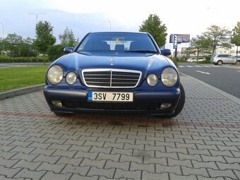 W 210 E 220CDI - 4