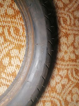 Moto pneu 3.25/19 Michelin Macadam - 4