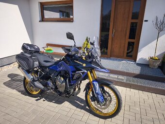 Suzuki V Strom 800 DE - 4