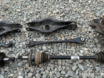 BMW F30/F31/F34 diely zadná náprava a iné - 4