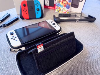 Nintendo Switch OLED + Příslušenství (3) + Super Mario Party - 4