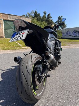 Kawasaki Z1000 - 4