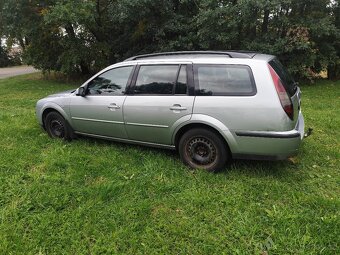 Mondeo mk3 2.0 85kw 2005 combi s tažným zařízením - 4