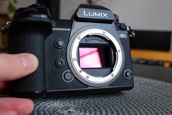 PANASONIC S1 telo - 4