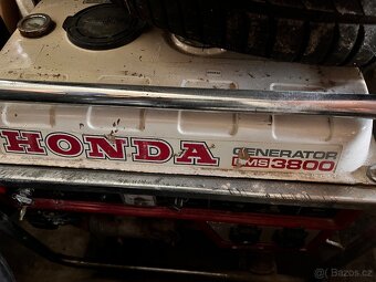 Honda generator 3800 na kolečkách 3.8 kW - 4