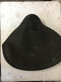 Sedlo (asi na) Ural Iż Dněpr (Dniepr) - 4