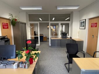 Pronájem komerčního prostoru Vsetín – centrum - 4