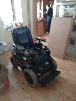 Venkovní elektrický invalidní vozík - 4