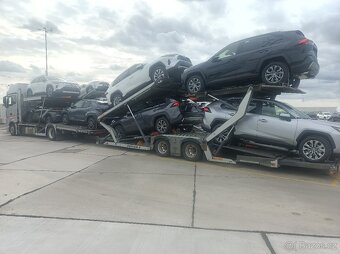 Řidič autopřepravníku Mercedes-benz - 4